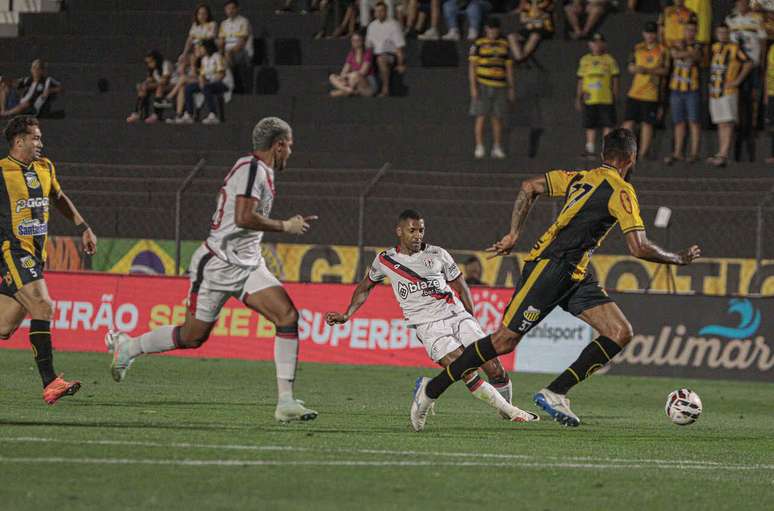 Novorizontino e Atl&eacute;tico-GO fizeram uma partida truncada na S&eacute;rie B &ndash;