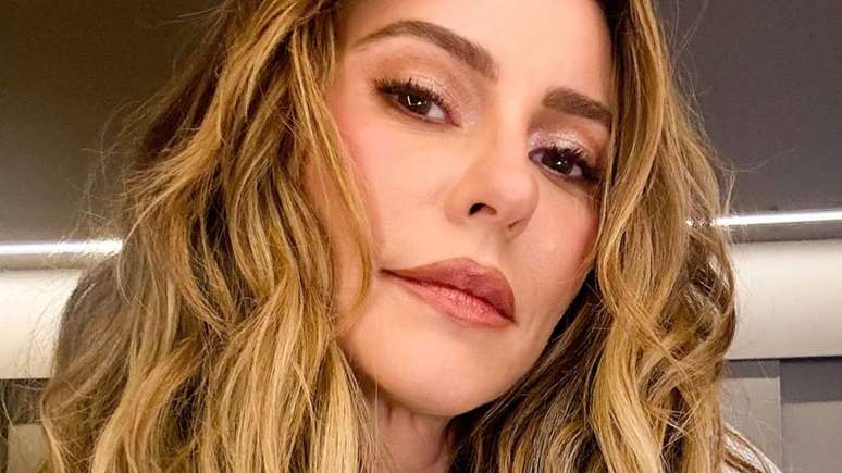 Apesar de hoje estar muito bem resolvida com isso, Paolla Oliveira sofreu durante 20 anos por ter esse pensamento