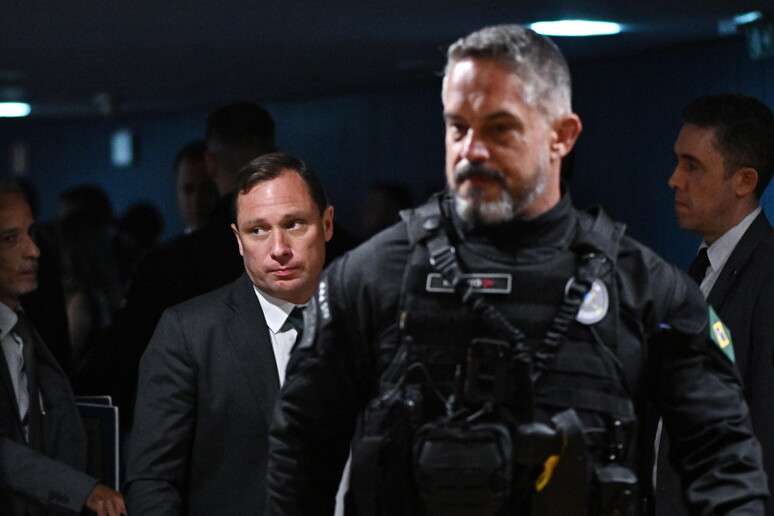 Dela&ccedil;&atilde;o de Mauro Cid &eacute; central em processo sobre trama golpista