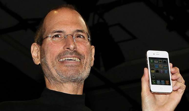 iPhone 17: muito antes do lan&ccedil;amento, Steve Jobs deu um &uacute;ltimo presente para amigos com significado poderoso que mudou sua vida.