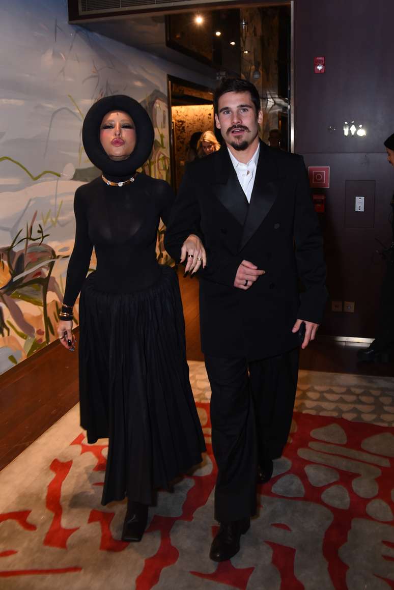 Sabrina Sato e Nicolas Prattes 