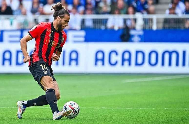 Billal Brahimi est&aacute; pr&oacute;ximo de ser refor&ccedil;o do Santos &ndash;