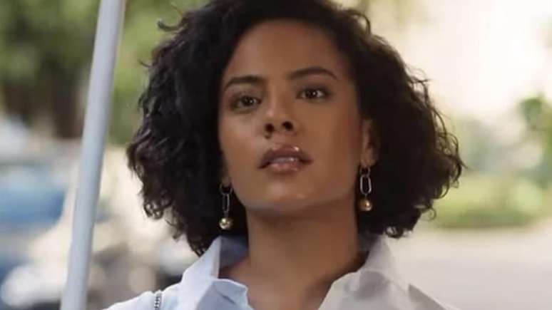 F&aacute;tima (Bella Campos) de Vale Tudo (Reprodu&ccedil;&atilde;o/TV Globo)