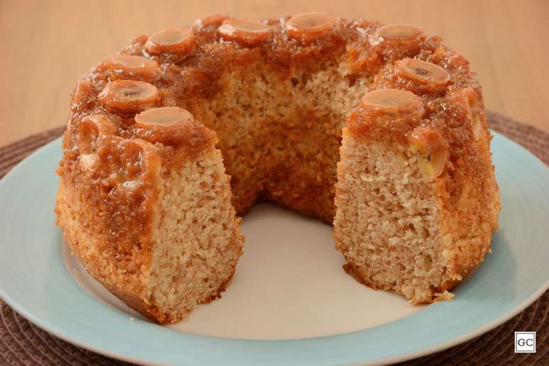 Caramelized banana cake: sweet and easy to prepare