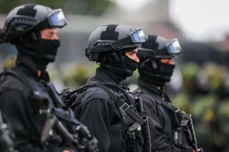 Kids pretos s&atilde;o militares das For&ccedil;as Especiais do Ex&eacute;rcito