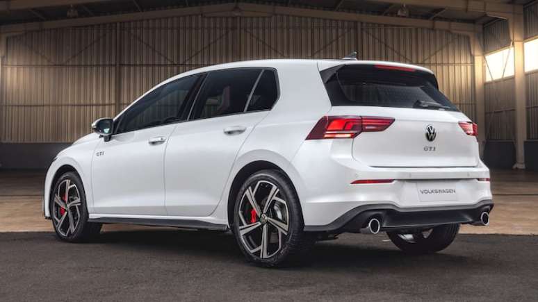 Hatch ter&aacute; far&oacute;is e lanternas Full LED, mas sem a tecnologia IQ.Light no Brasil