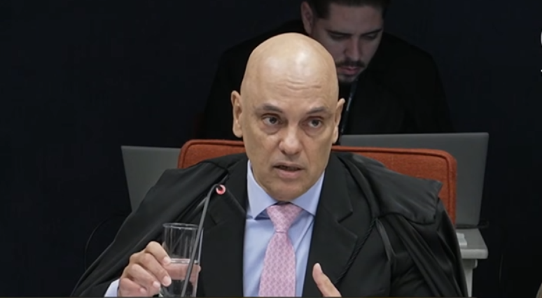 O ministro Alexandre de Moraes é o primeiro a votar nesta terça-feira, 9