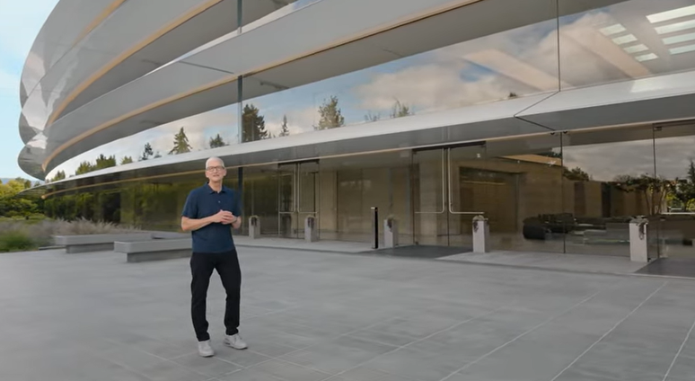 CEO of Apple, Tim Cook CEO of Apple, Tim Cook