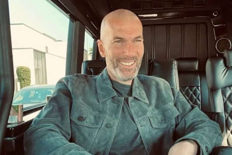 Zidane deve assumir a seleção francesa após a Copa do Mundo.