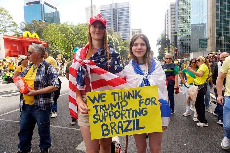 A presen&ccedil;a da bandeira americana nos protestos bolsonaristas no Brasil foi destaque nas p&aacute;ginas do The New York Times