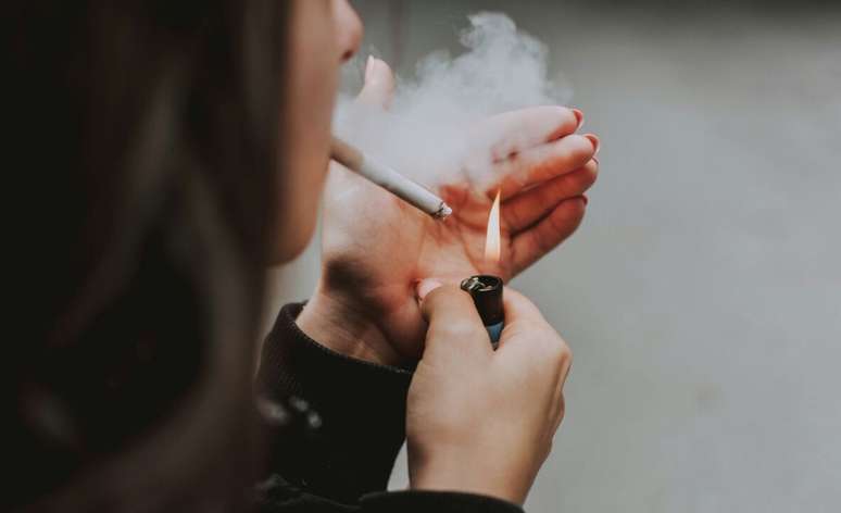 Science has shown that willpower is not enough to abandon a bad habit: you have to make the brain hated