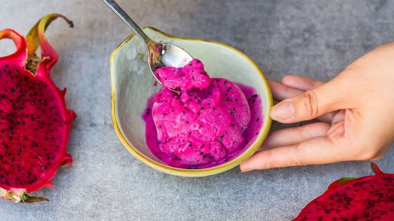 The nutritionist indicates a Pitaya Sana mousse recipe The nutritionist indicates a Pitaya Sana mousse recipe