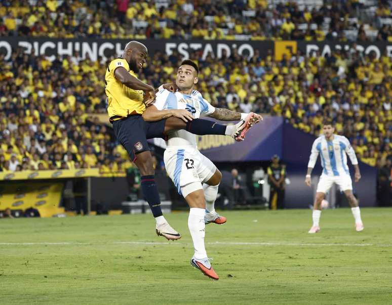 Equador e Argentina protagonizaram uma partida bastante truncada em Guayaquil –