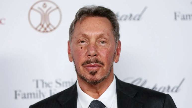 Who is the billionaire who has passed Elon Musk and has become the richest in the world?