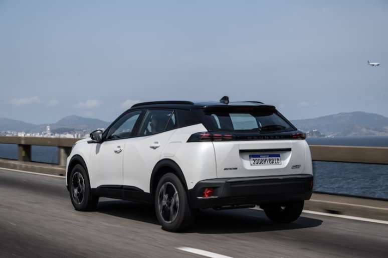 Linha Peugeot Hybrid