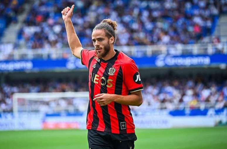 Billal Brahimi est&aacute; pr&oacute;ximo de ser refor&ccedil;o do Santos &ndash;