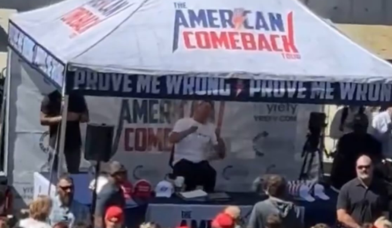 Ativista de extrema-direita é baleado em evento conservador nos EUA