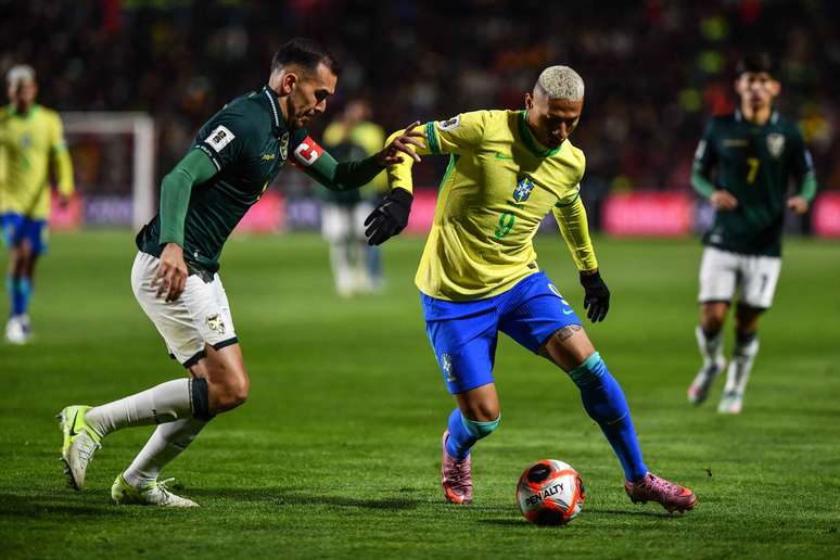 Richarlison em ação em Brasil e Bolívia (Foto Estadão Conteúdo)