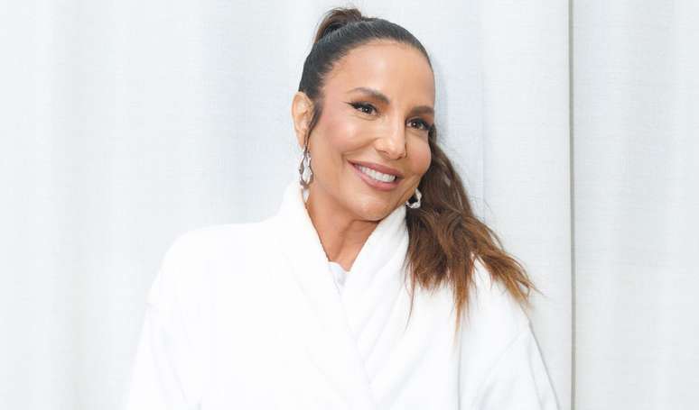 Ivete Sangalo adheres to K-Beauty: the singer begins the protocol with Korean technology to improve the falling skin of the face