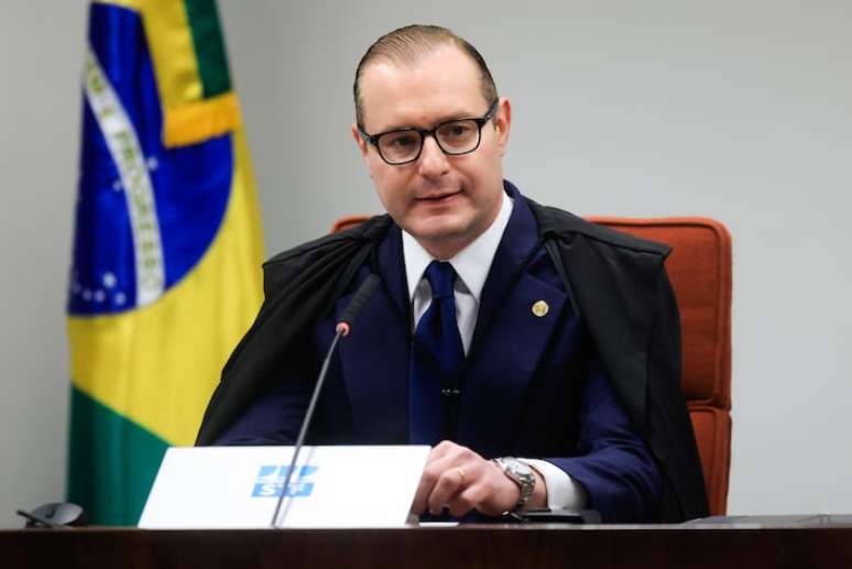 O ministro Cristiano Zanin &eacute; o presidente da Primeira Turma e foi o &uacute;ltimo a votar