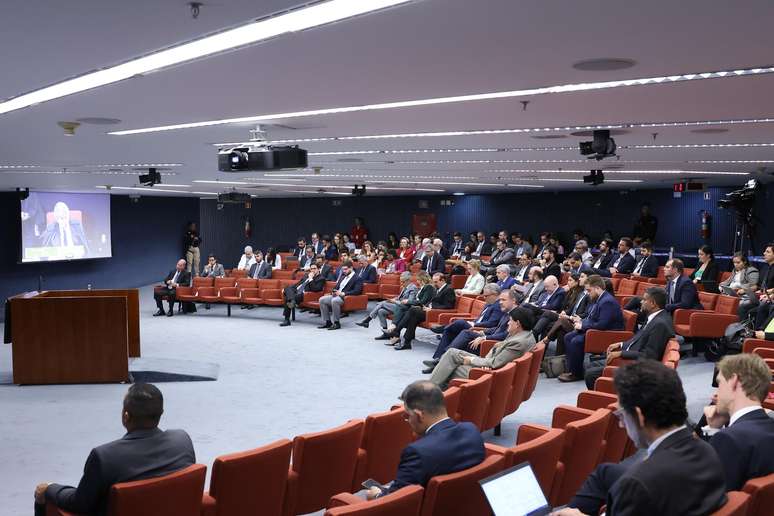 4º dia do julgamento já dura mais de 12 horas 