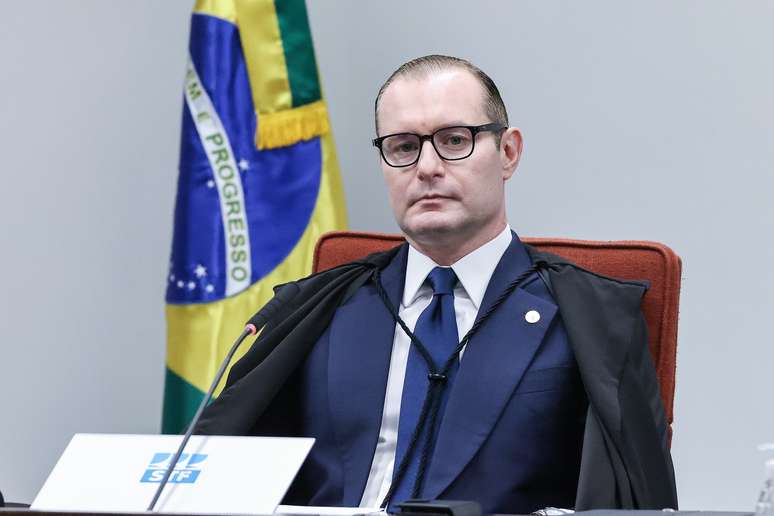 Ministro Cristiano Zanin, presidente da Primeira Turma do STF, no julgamento da Ação Penal 2668