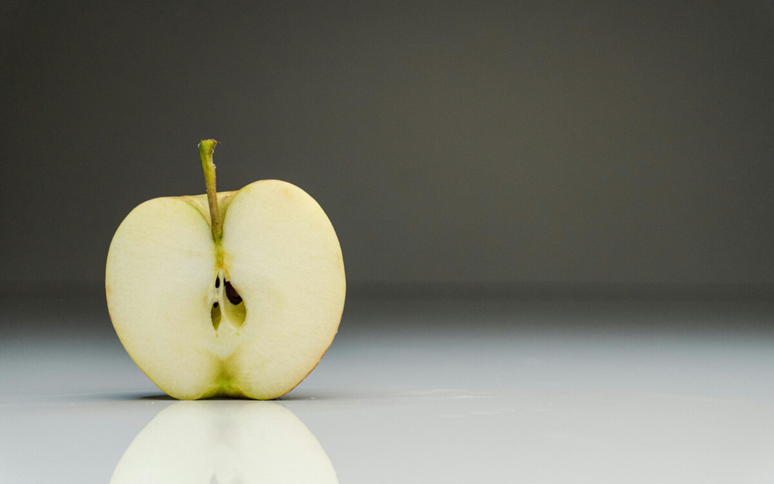 How to germinate apple seeds to plant and collect your fruit