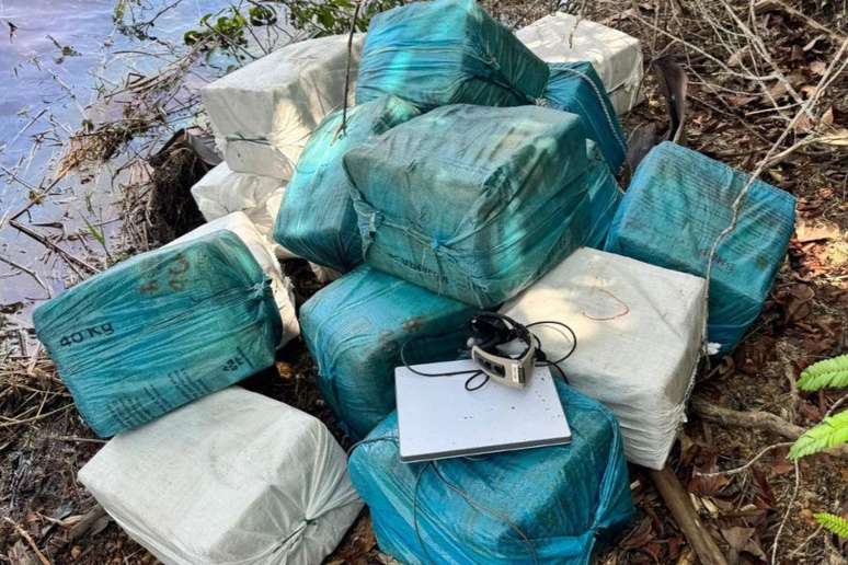 PF encontrou quilos de drogas dentro do avião