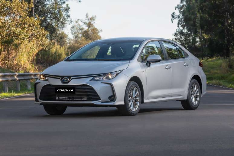 Novo Toyota Corolla GLi Hybrid