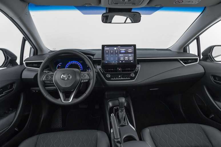 Novo Toyota Corolla GLi Hybrid