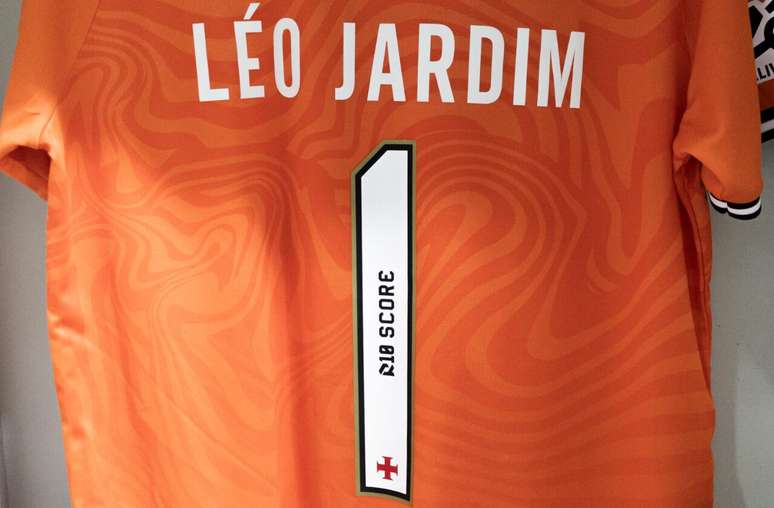 L&eacute;o Jardim defendeu a cobran&ccedil;a do lateral Alex Telles, do Botafogo &ndash; Fotos: Matheus Lima/Vasco