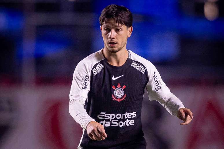 Garro conviveu com dores no joelho durante toda a temporada &ndash;