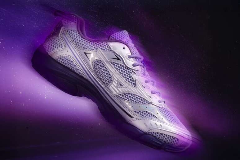 Mizuno Space Light