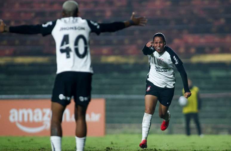 Vic Albuquerque vive temporada especial no Corinthians &ndash;