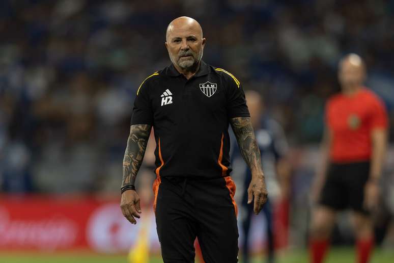 Sampaoli tenta tirar Atl&eacute;tico-MG da crise esportiva vivida &ndash;