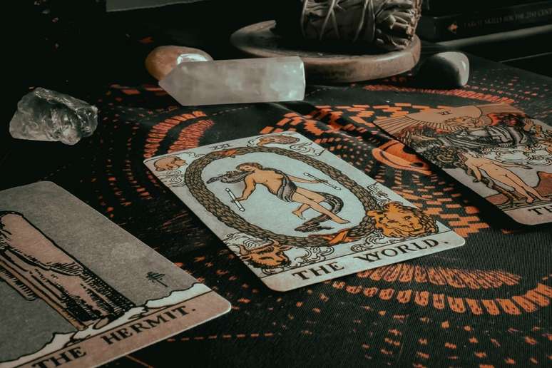 Weekly Tarot: Forecast for signs from 15 to 21 September 2025