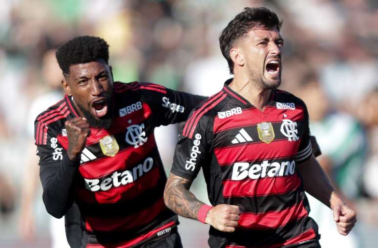 Arrascaeta e Emerson Royal marcaram os gols da vit&oacute;ria rubro-negra &ndash;