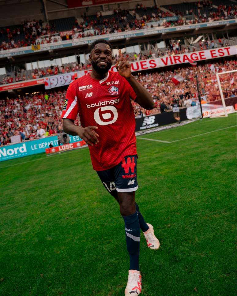 Umtiti comemorando uma vit&oacute;ria do Lille 