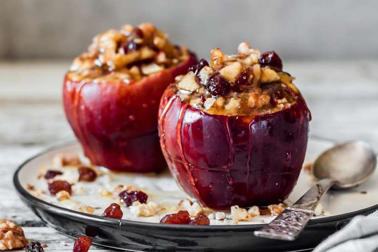 Apple stuffed with walnuts and dried fruit Apple stuffed with walnuts and dried fruit