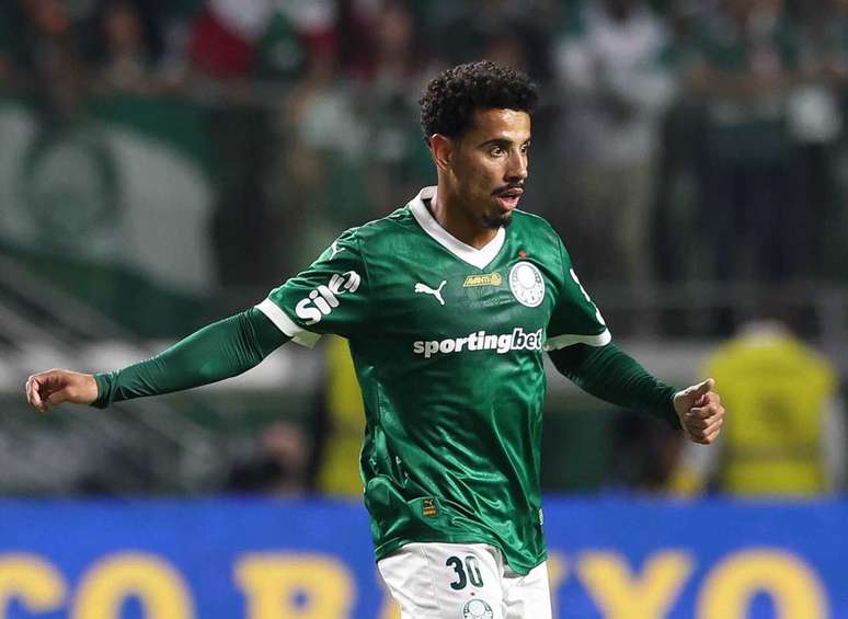 Lucas Evangelista chegou ao Palmeiras nesta temporada &ndash;