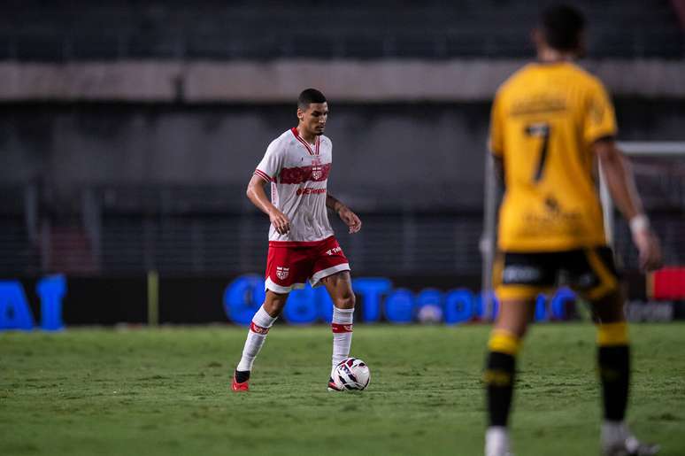 CRB bate Amazonas e segue pr&oacute;ximo dos times do G-4 da S&eacute;rie B&nbsp; &ndash;