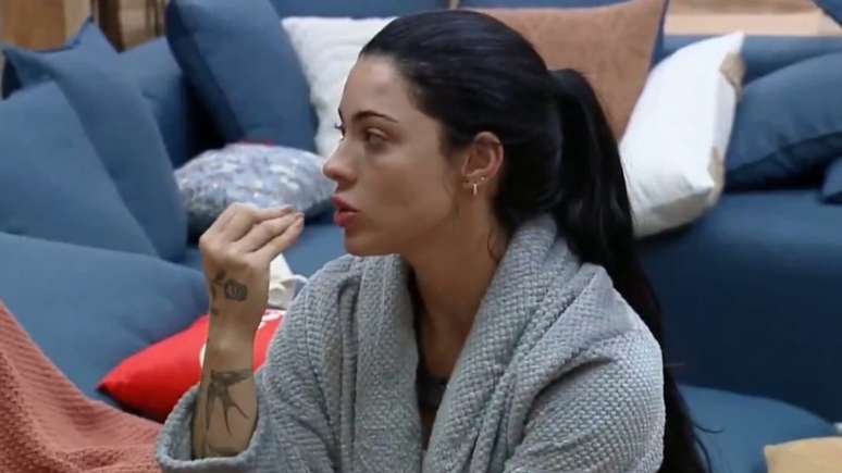 Namorada de Belo na Fazenda