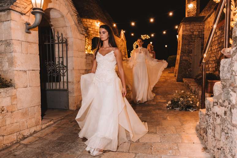 Desfile da grife de noivas Atelieria 