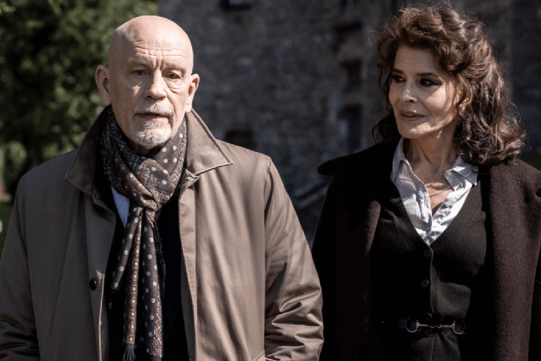 &ldquo;Sr. Blake ao seu dispor&rdquo; une romance, drama e humor em uma hist&oacute;ria de transforma&ccedil;&atilde;o pessoal 