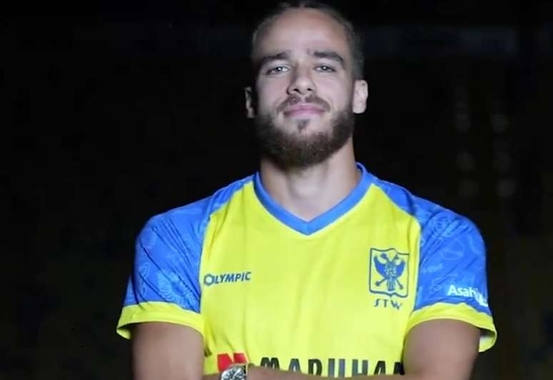 Brahimi atuou pelo Sint Truiden, da B&eacute;lgica, na &uacute;ltima temporada &ndash;