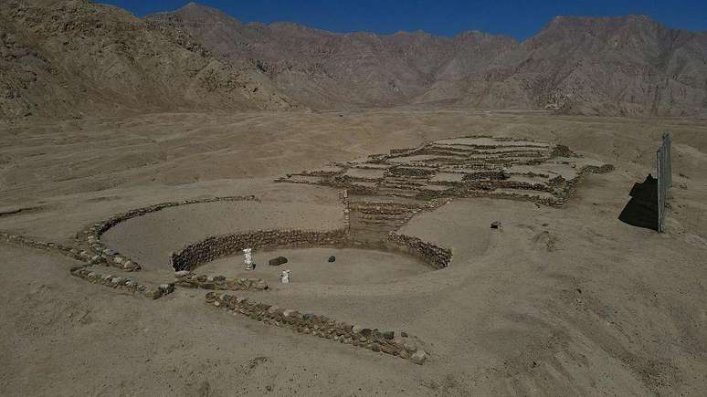Uma das características mais fascinantes de Caral e de Peñico são suas praças centrais redondas
