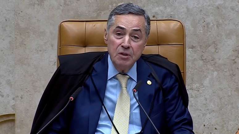 Barroso defendeu critérios técnicos para equilibrar direitos dos pacientes e viabilidade dos planos; STF fixa cinco exigências para cobertura fora do rol da ANS.