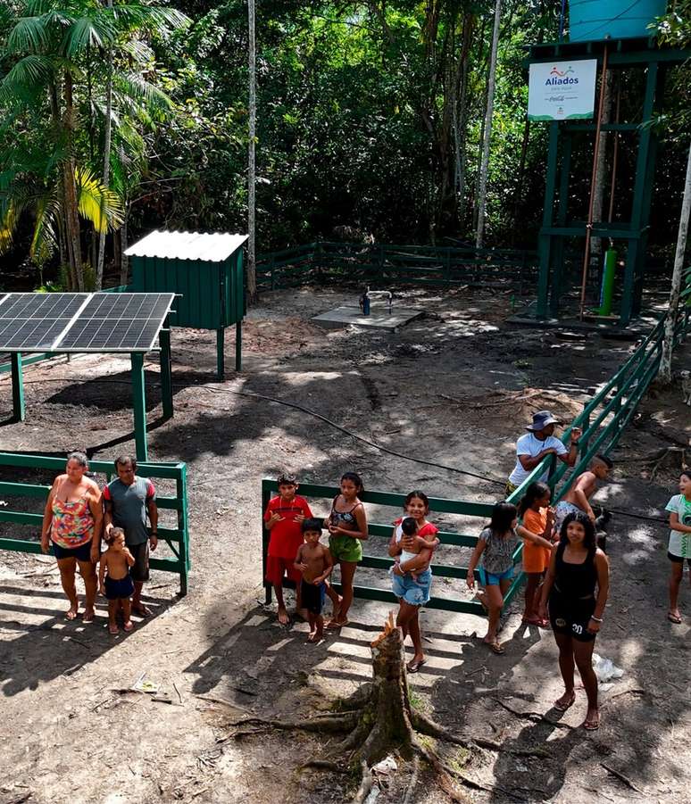Projeto usa energia solar para fornecimento de água potável para toda a população do quilombo
