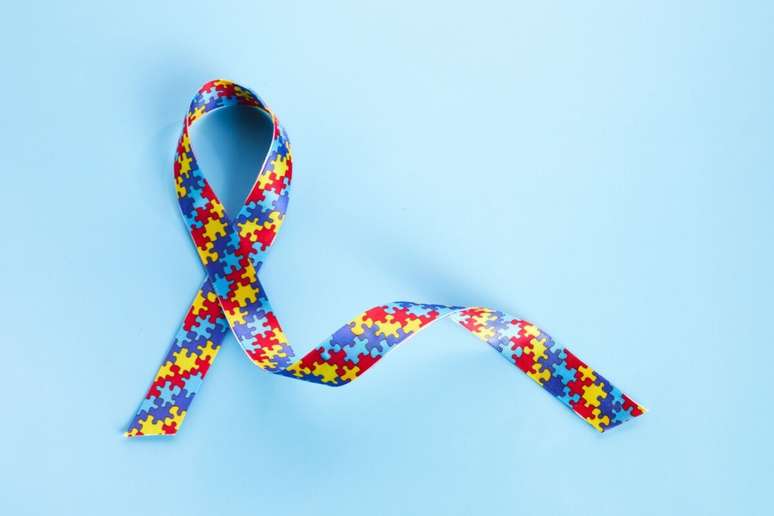 A deslegitimação do diagnóstico de autismo impacta de diversas formas as pessoas com TEA