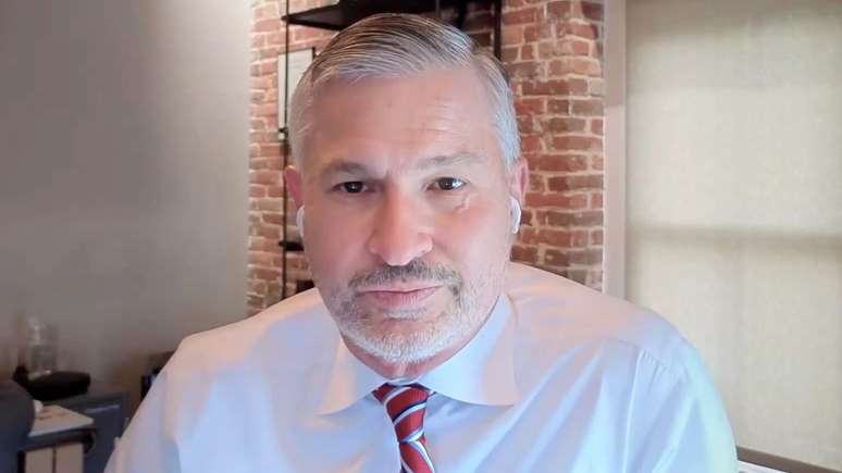 Tom Clare, advogado do casal Macron, afirmou que eles consideram as alega&ccedil;&otilde;es perturbadoras e est&atilde;o preparados para demonstrar que s&atilde;o falsas